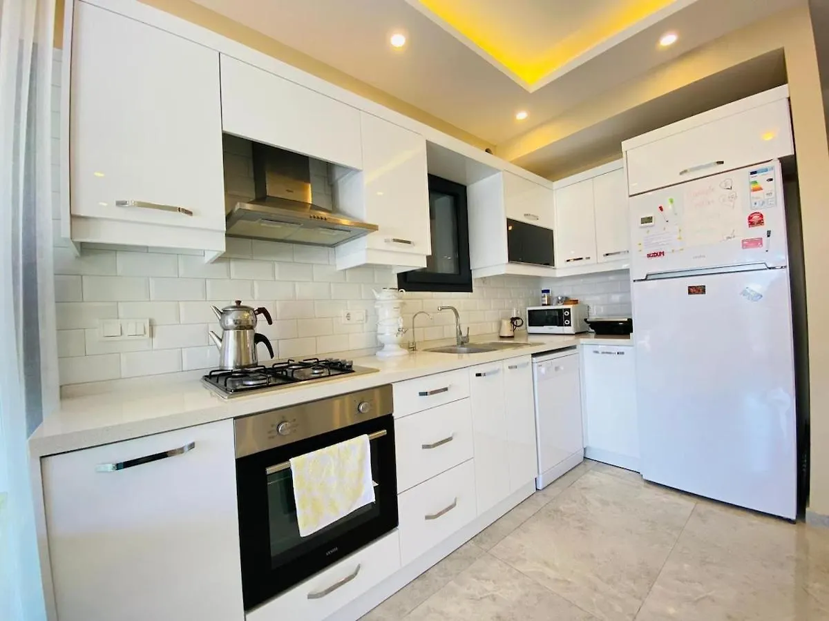 Ozel Havuzlu Villa F Celik Villalari Cesme